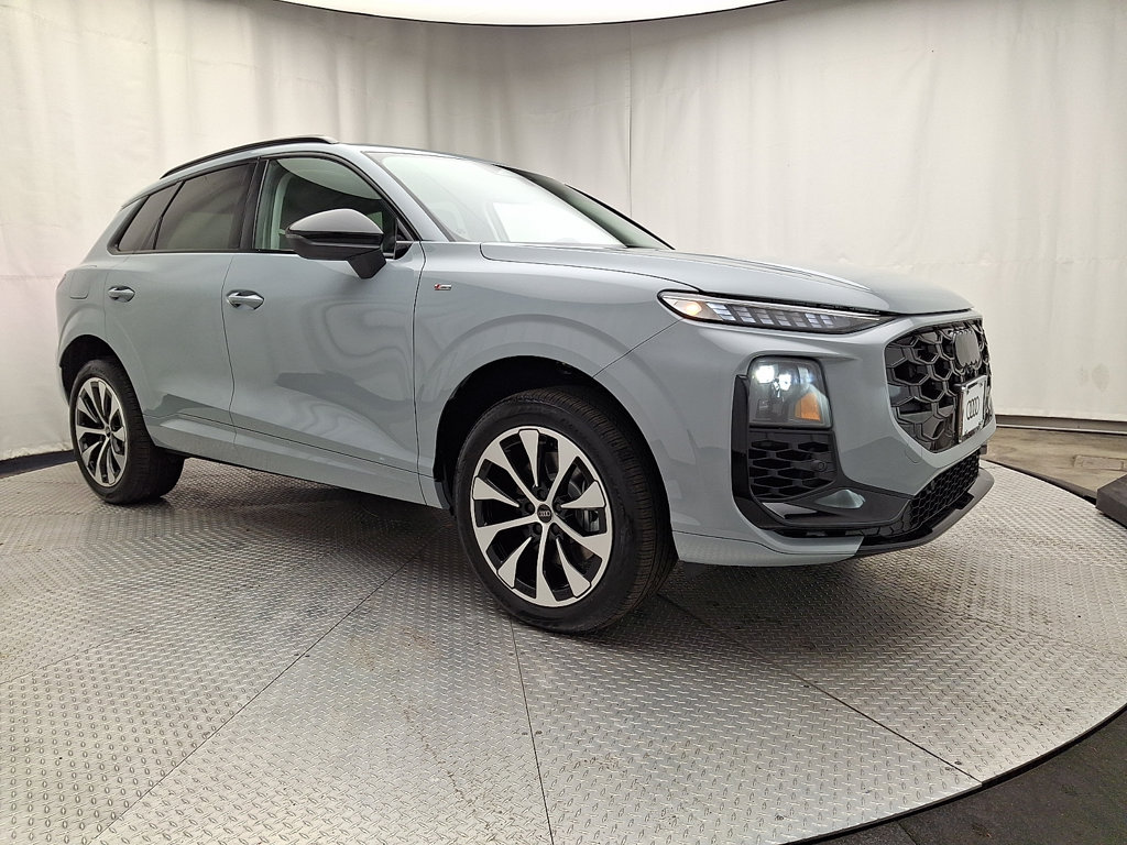 Thumbnail: 2026 Audi Q3 - 2