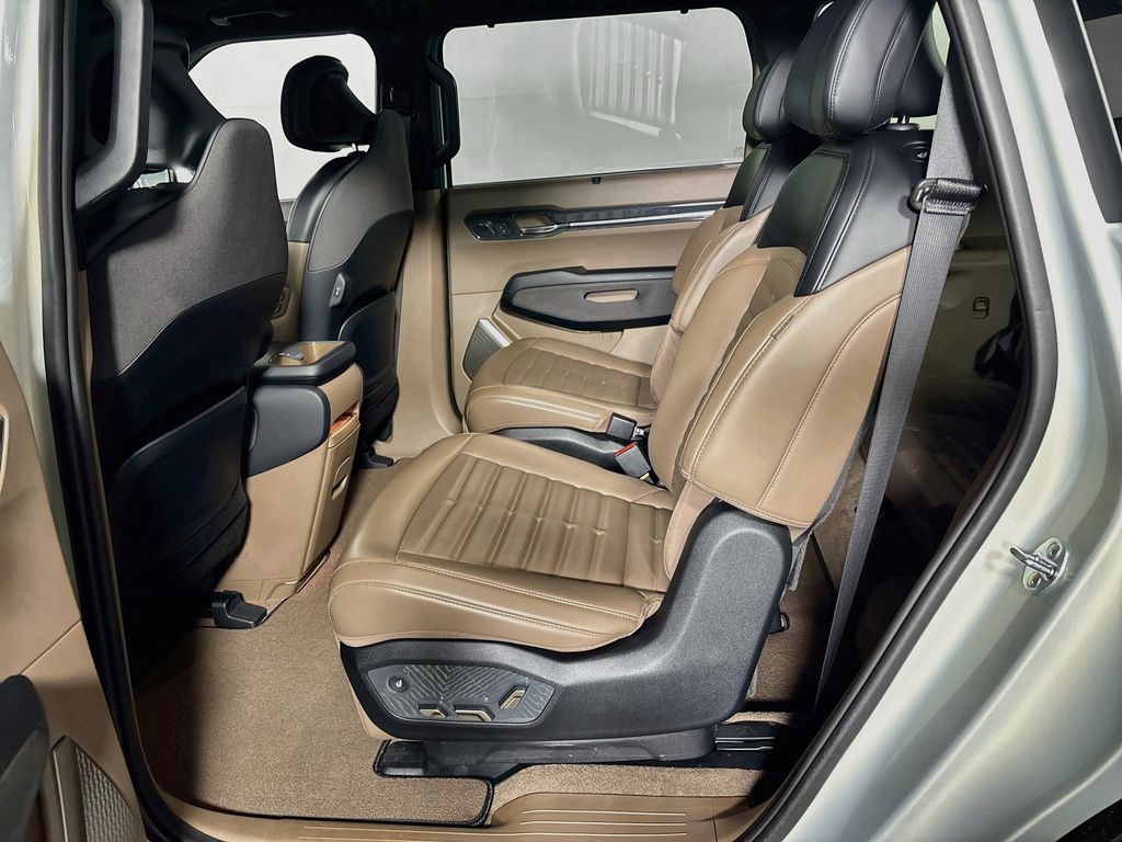 2024 Kia EV9 Land