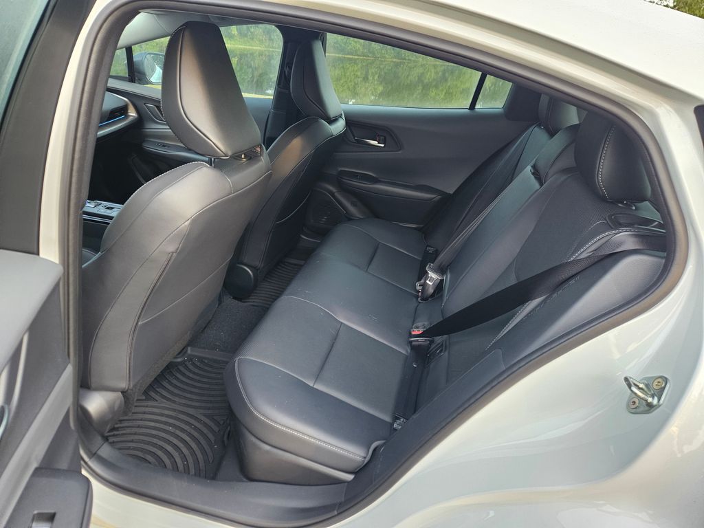 2025 Toyota Prius Limited 11
