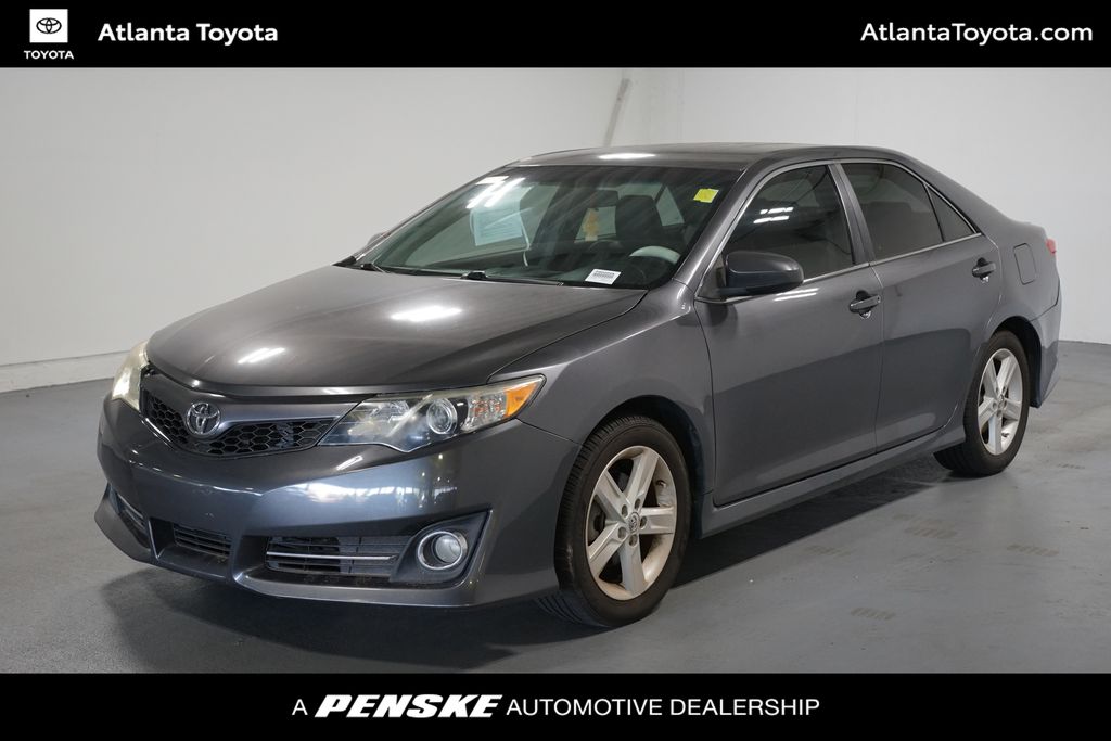 2014 Toyota Camry SE -
                  Duluth, GA