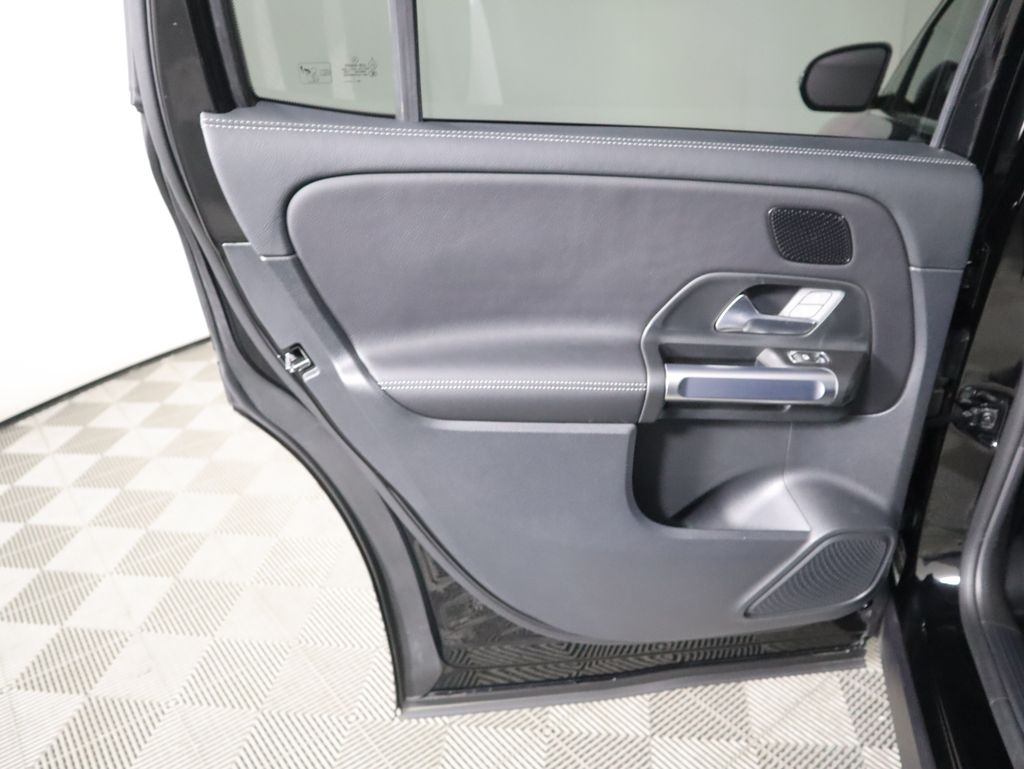 Thumbnail: 2025 Mercedes-Benz GLB - 25