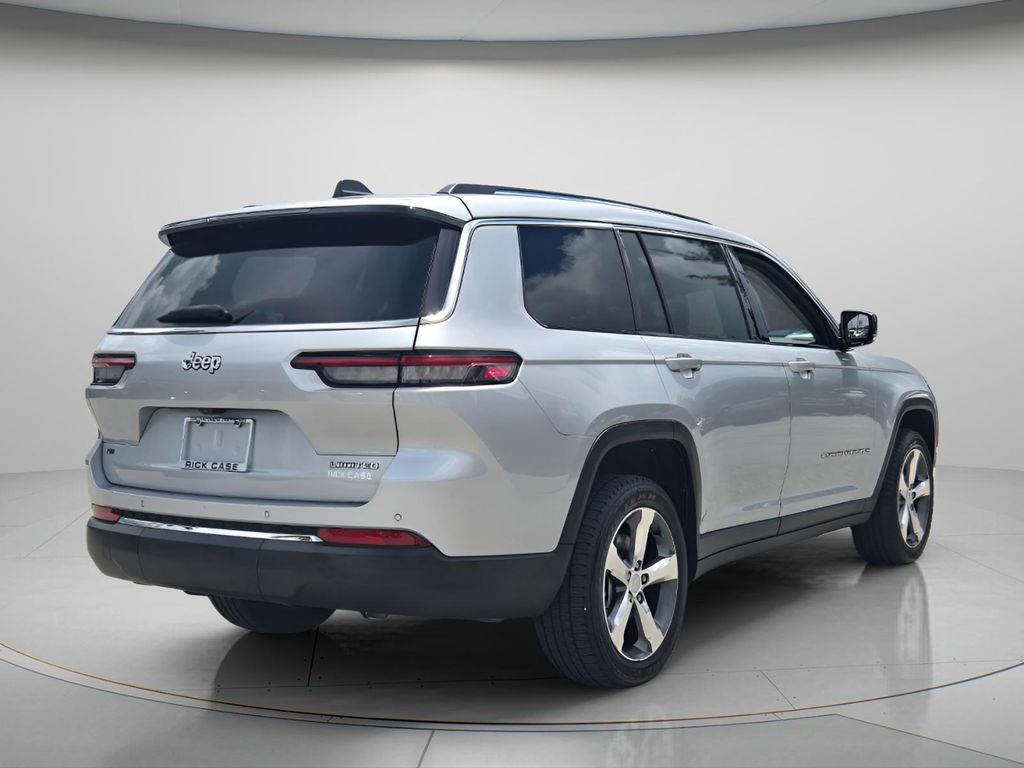 2022 Jeep Cherokee - $23,800