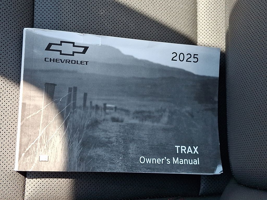 2025 Chevrolet Trax 2RS Gray at Klick Lewis Buick Chevrolet