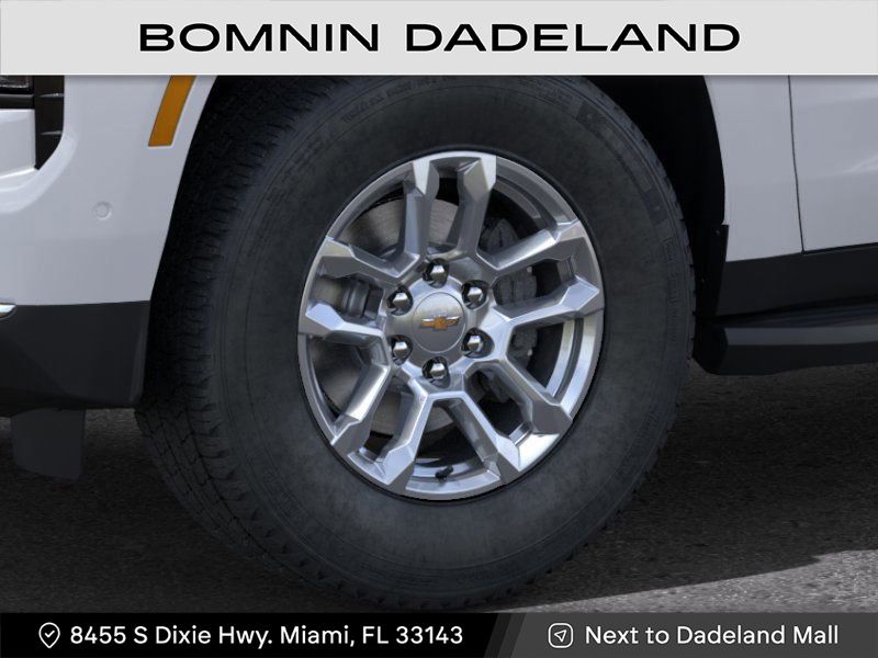 2025 Chevrolet Suburban LS photo