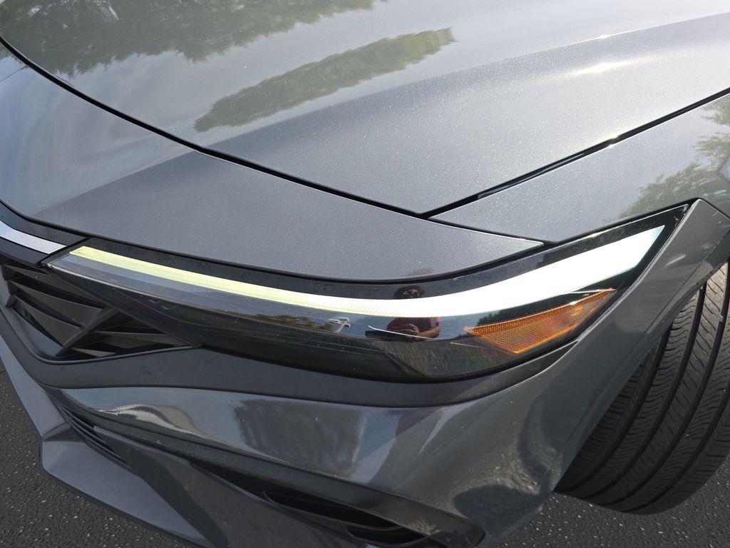 Used 2025 Hyundai Elantra Sedan