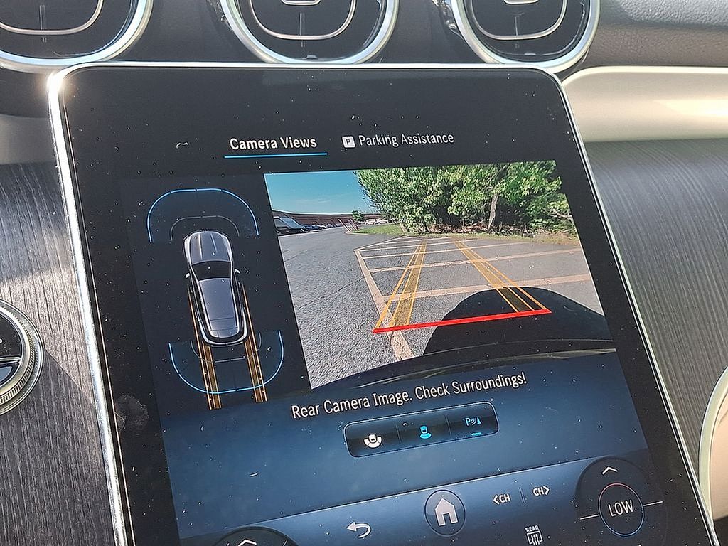 Thumbnail: 2025 Mercedes-Benz GLC - 15