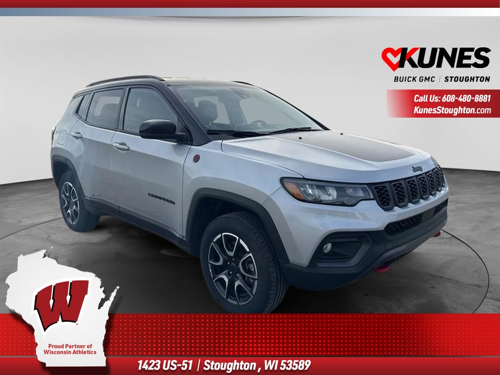 Silver Zynith Metallic Clearcoat 2025 Jeep Compass SUV / Crossover Four-Wheel Drive 8-Speed Automatic