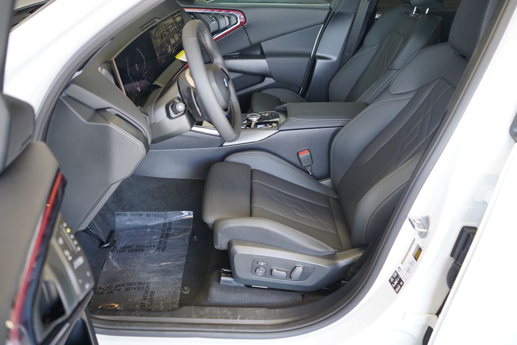 Thumbnail: 2025 BMW X3 - 11