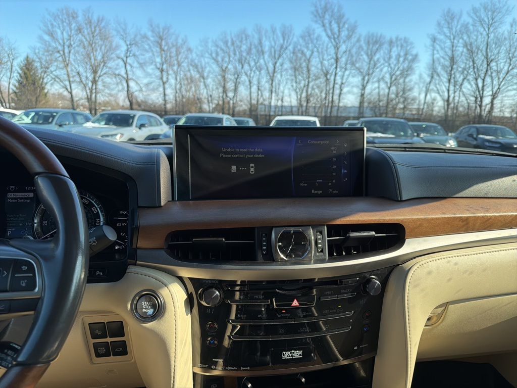 Thumbnail: 2020 Lexus LX - 15