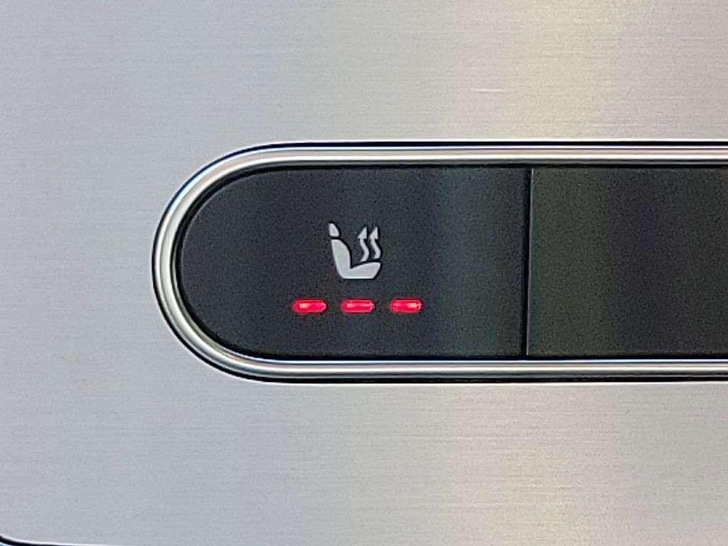 Thumbnail: 2025 Mercedes-Benz CLA - 17