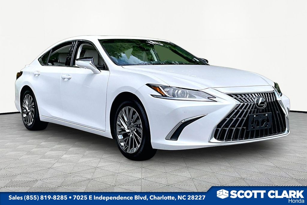 White 2025 Lexus ES Hybrid 300h Luxury FWD Sedan Front-Wheel Drive Continuously Variable Transmission