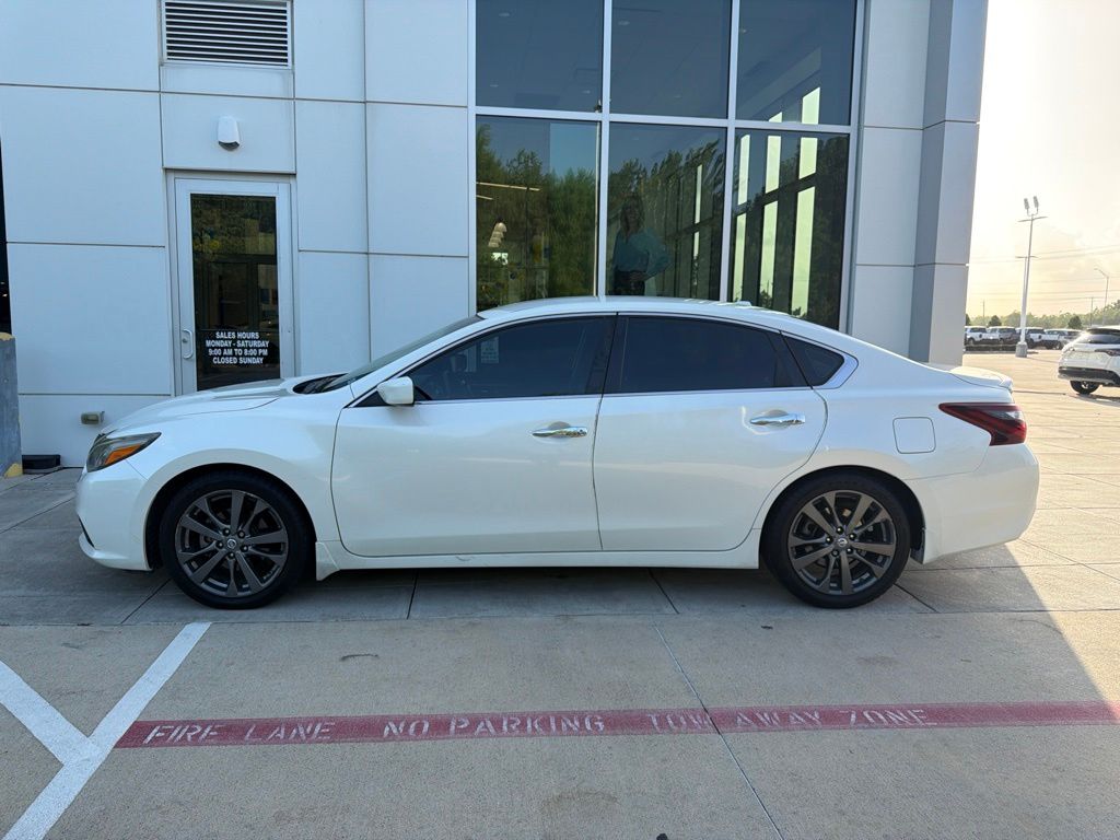 2018 Nissan Altima 2.5 SR White at DeMontrond Mazda