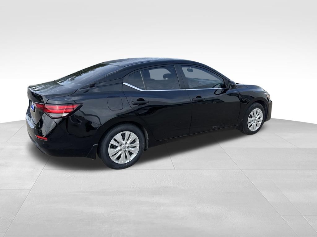 Used 2025 Nissan Sentra Sedan