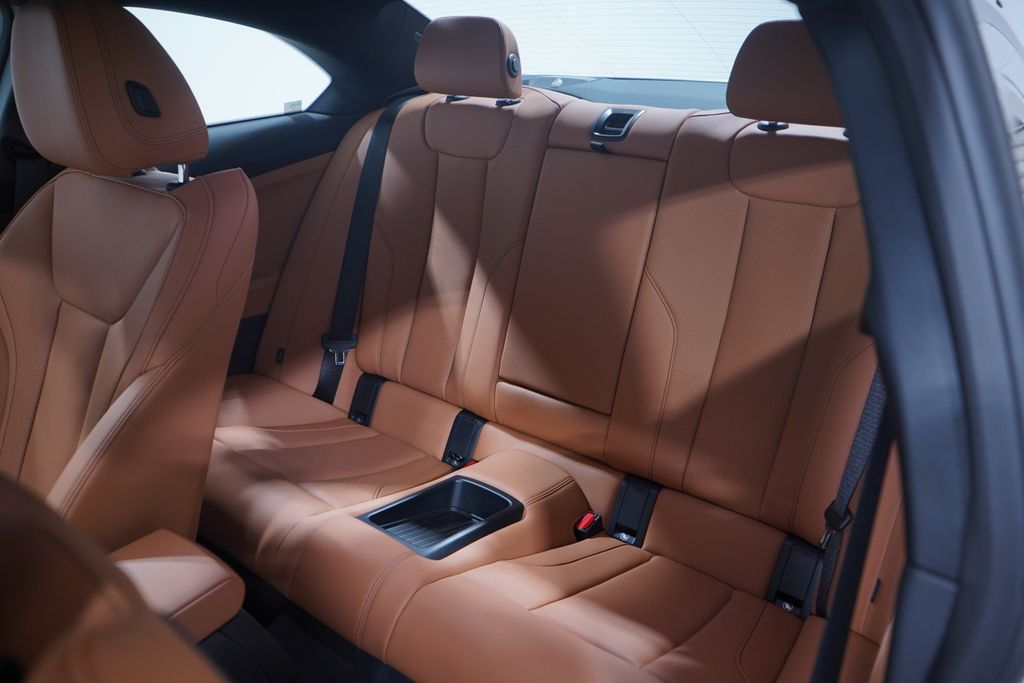Thumbnail: 2025 BMW 2 Series - 8