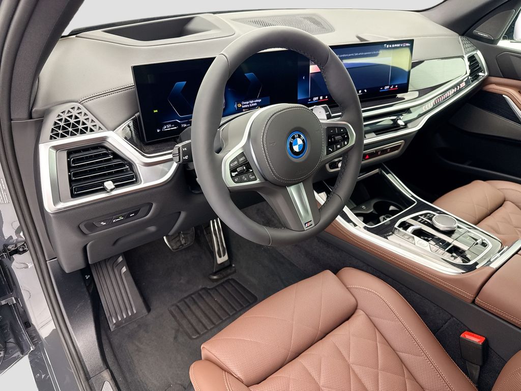 Thumbnail: 2026 BMW X5 - 9