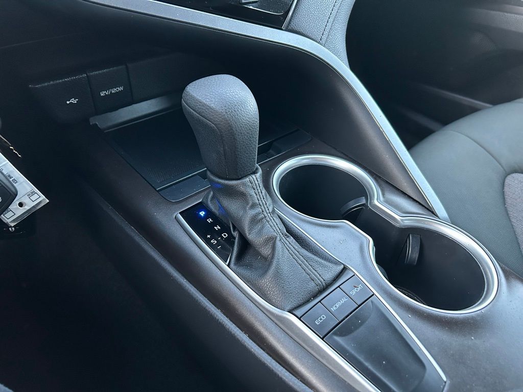 Thumbnail: 2023 Toyota Camry - 27