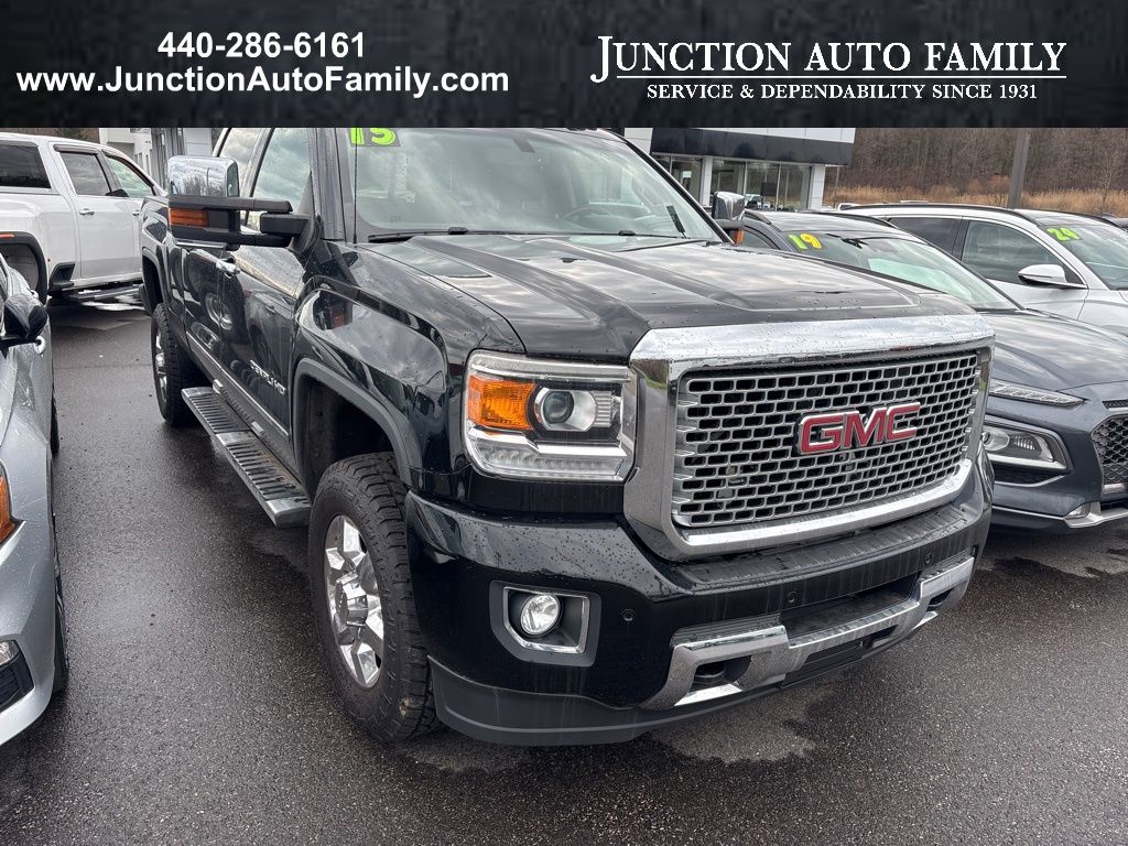 Summit White 2015 GMC Sierra 2500HD Base Crew Cab SB 4WD Pickup Truck Four-Wheel Drive 6-Speed Automatic