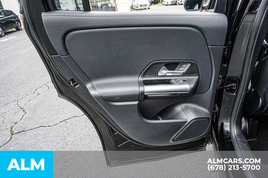 Used 2025 Black Mercedes-Benz GLA 250 image 51