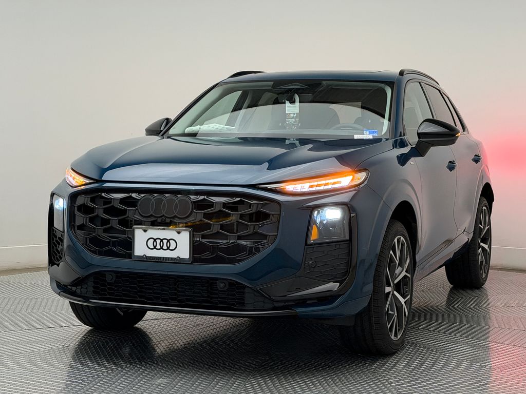 Thumbnail: 2026 Audi Q3 - 4