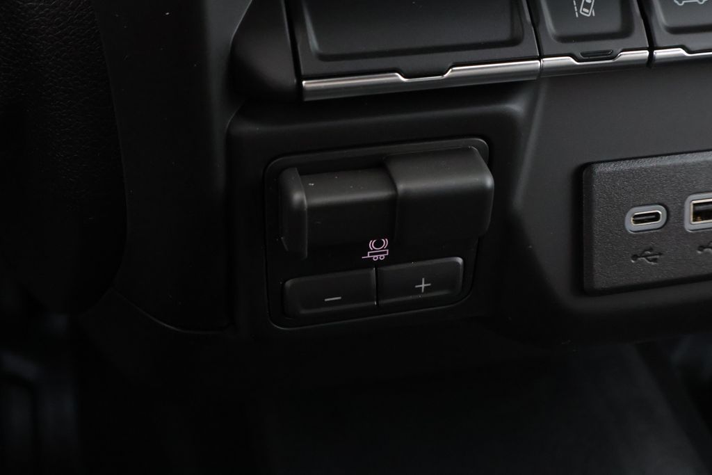 Thumbnail: 2026 Chevrolet Silverado 2500 - 30