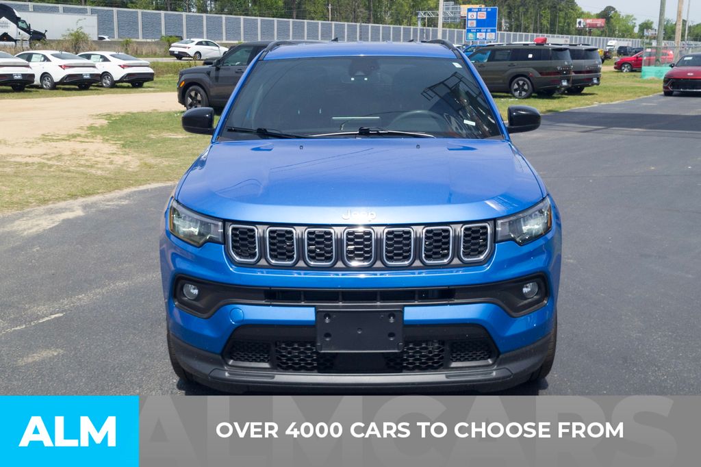 Used 2024 Blue Jeep Latitude image 2