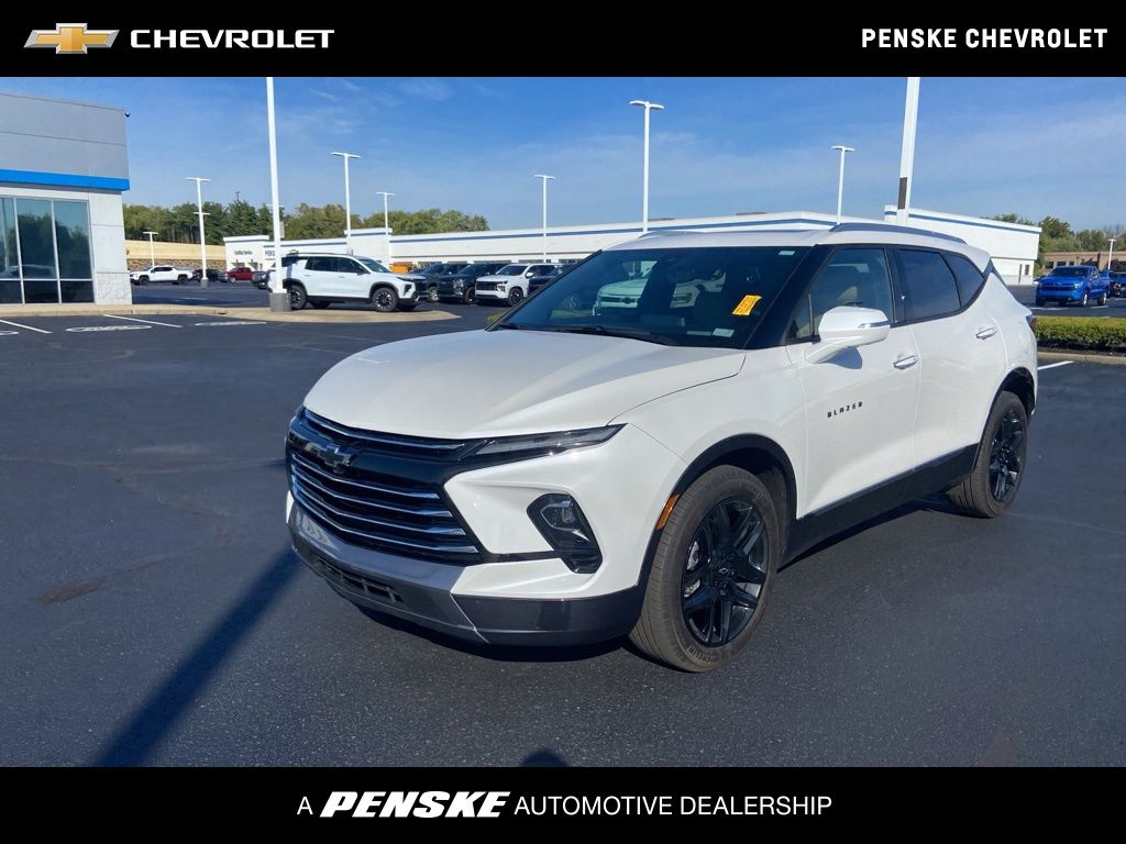 Thumbnail: 2023 Chevrolet Blazer - 1