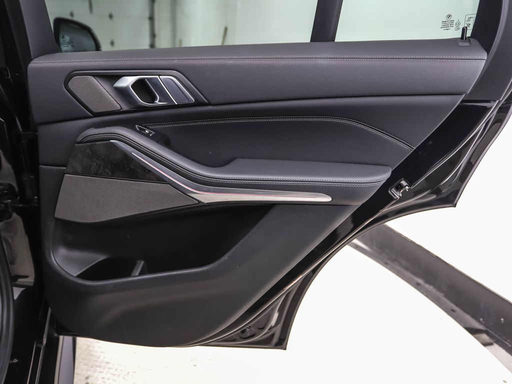 Thumbnail: 2023 BMW X5 - 25