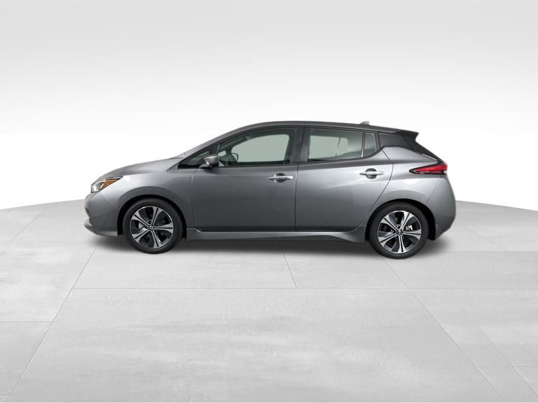 2022 Gun Metallic Nissan Leaf SV FWD Hatchback