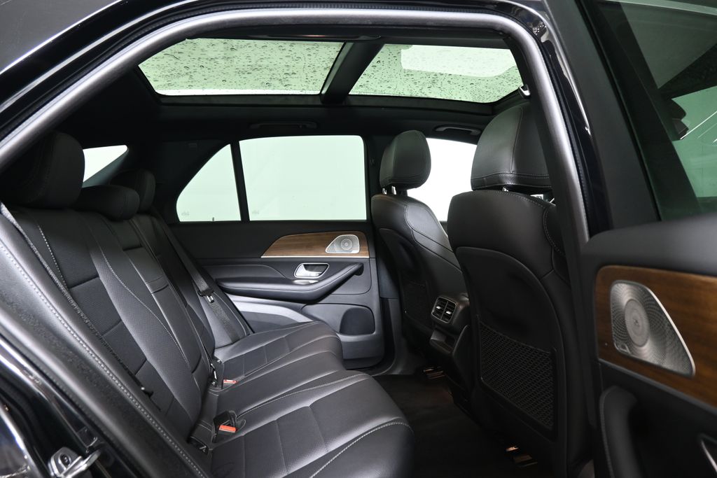 Thumbnail: 2021 Mercedes-Benz GLE - 26