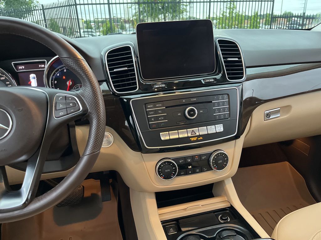 Thumbnail: 2018 Mercedes-Benz GLE - 19