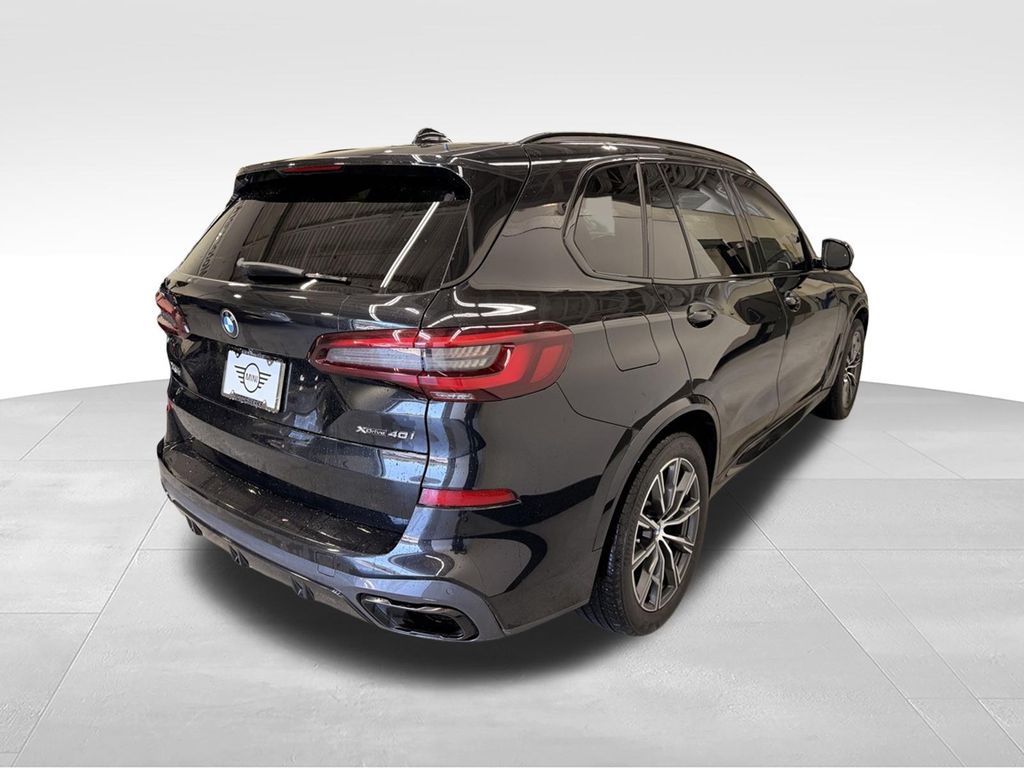 Thumbnail: 2022 BMW X5 - 6