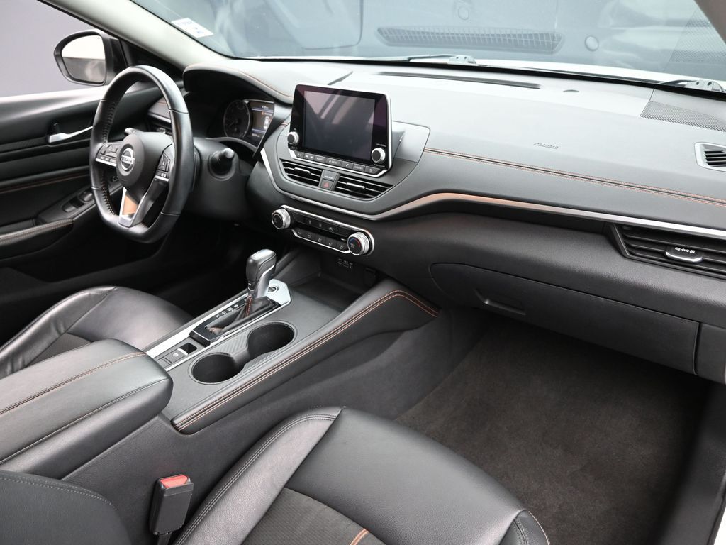 2022 Nissan Altima SR Intelligent AWD
