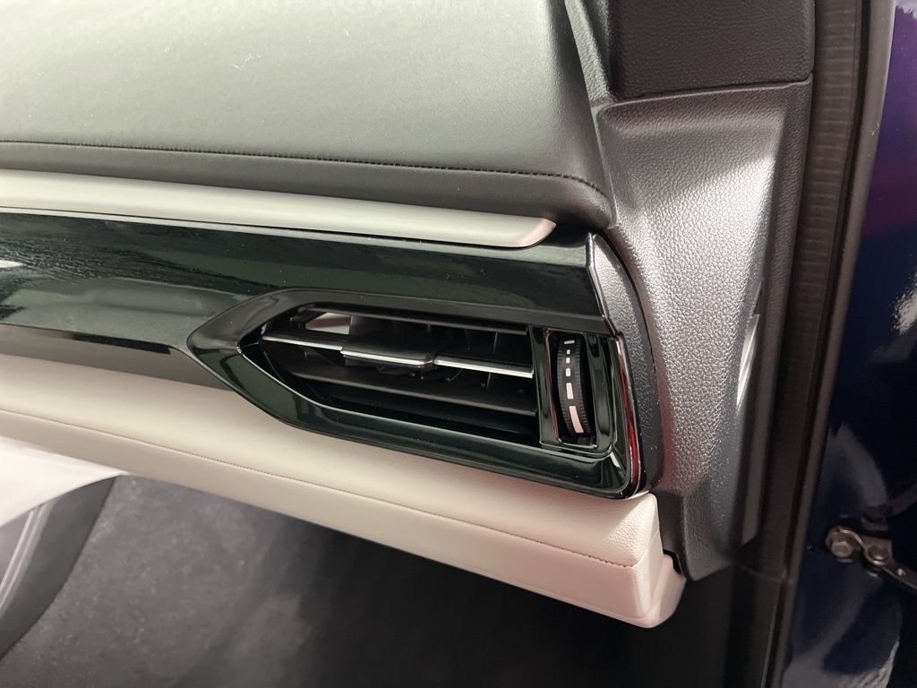 Thumbnail: 2023 Acura MDX - 21