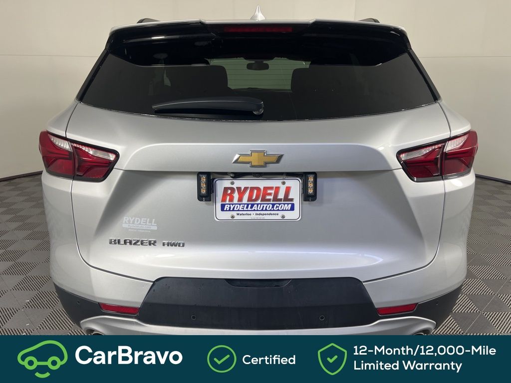 View vehicle photo 6