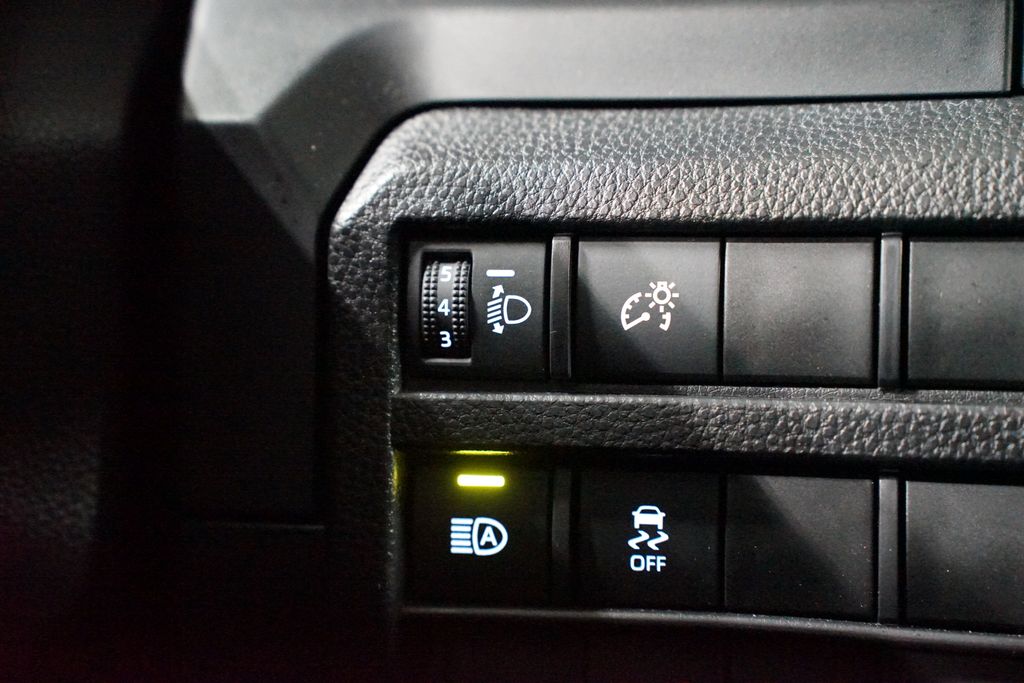 Thumbnail: 2024 Toyota Tacoma - 23