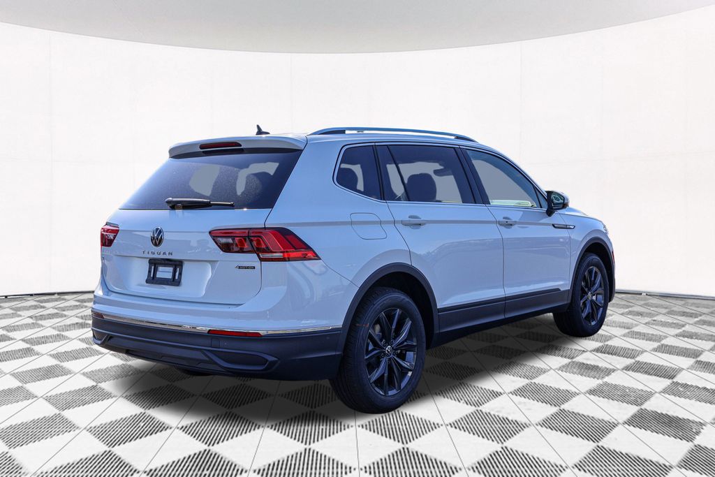 2024 Volkswagen Tiguan 2.0T SE 9