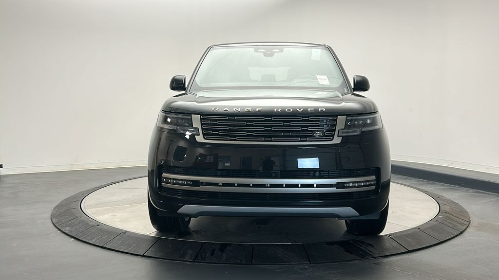 2025 Land Rover Range Rover SE 8