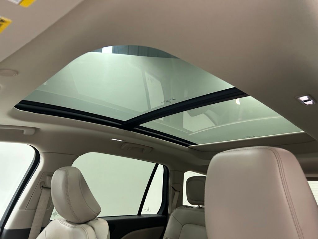 used 2023 Lincoln Aviator car, priced at $41,935
