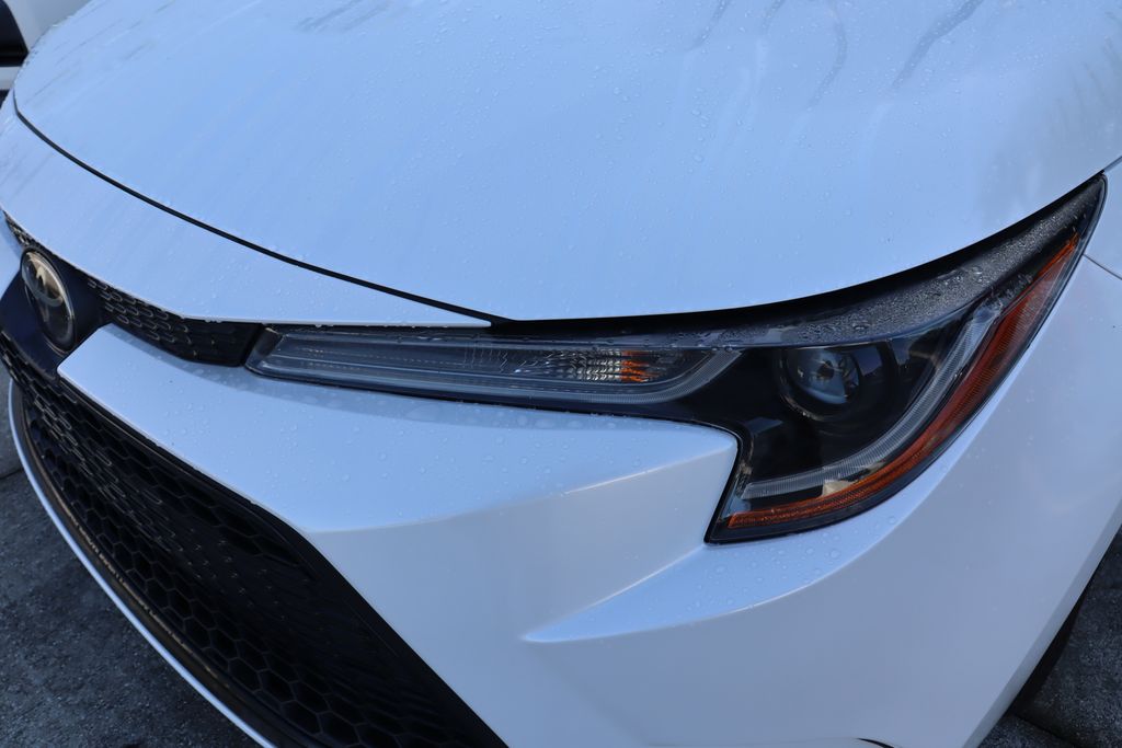 Thumbnail: 2022 Toyota Corolla - 3