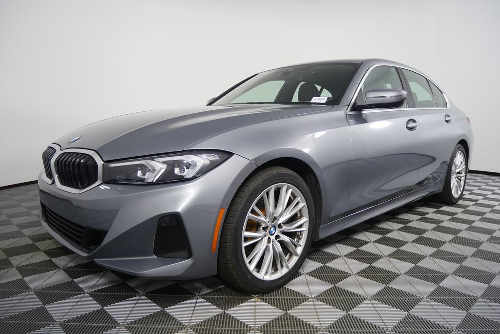 Thumbnail: 2024 BMW 3 Series - 8