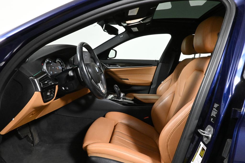 Thumbnail: 2019 BMW 5 Series - 3