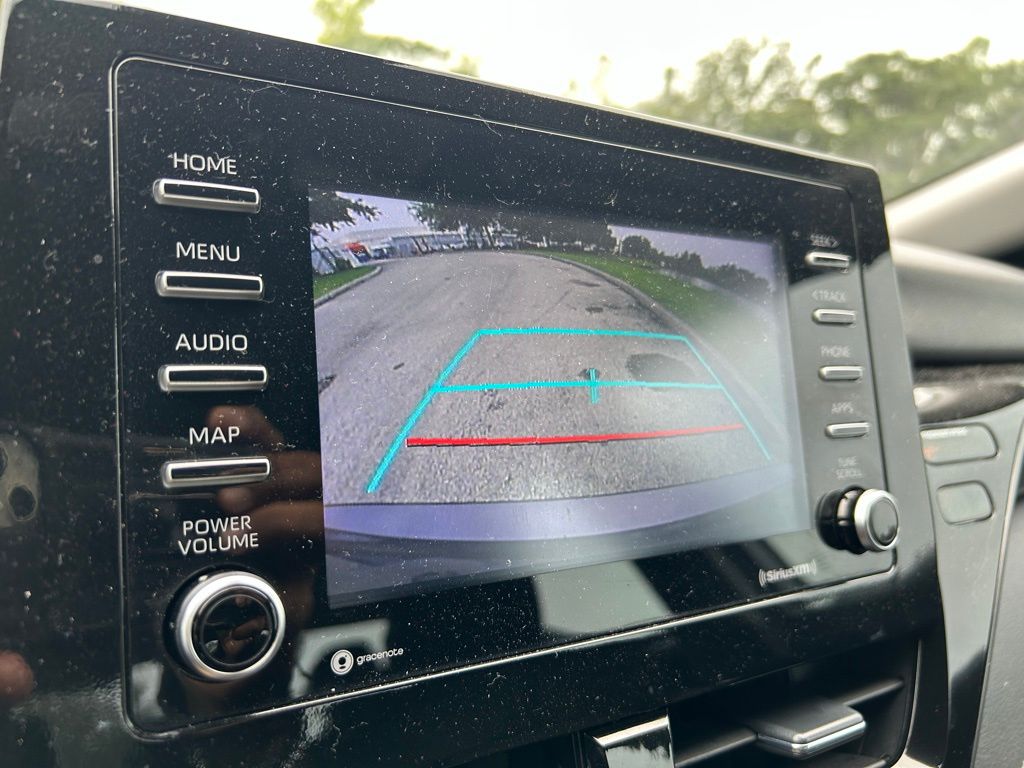 2022 Toyota Camry SE 19
