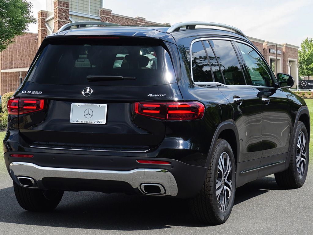 Thumbnail: 2025 Mercedes-Benz GLB - 6