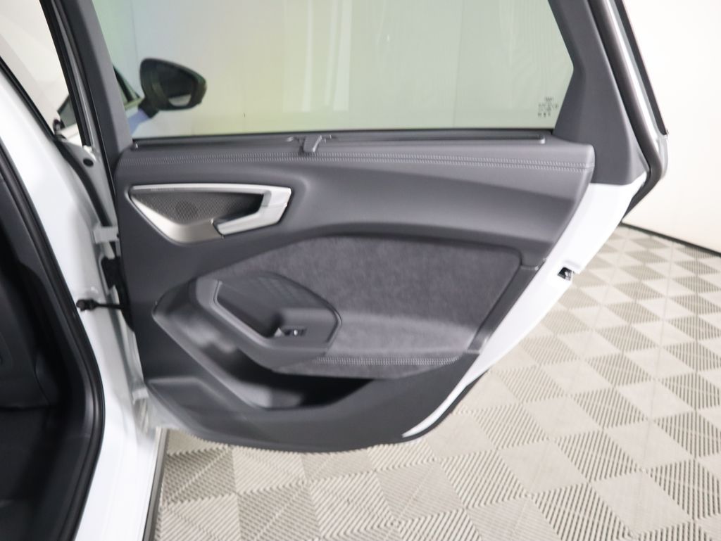 Thumbnail: 2025 Audi S5 - 29