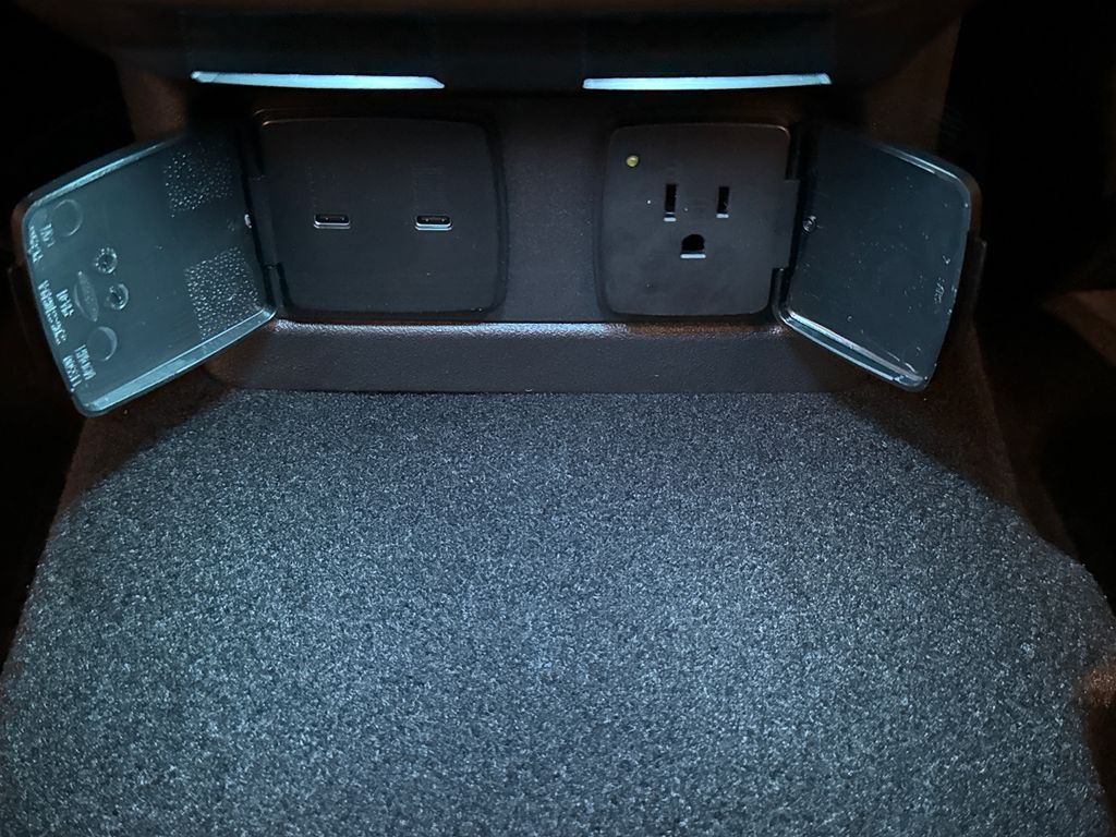 2026 Oxford White Ford Bronco Outer Banks 4X4 SUV