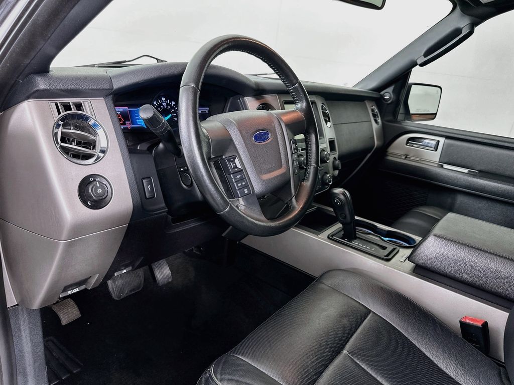 Thumbnail: 2015 Ford Expedition - 9