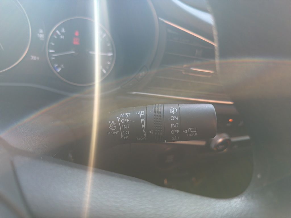 Certified Used 2025 White Mazda 2.5 S image 15