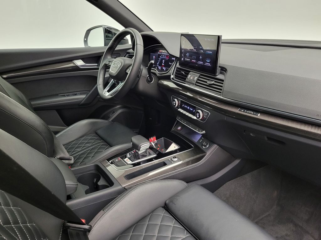 Thumbnail: 2023 Audi SQ5 - 14