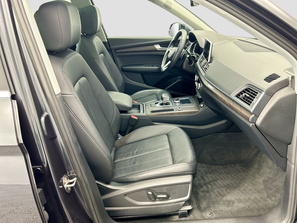 Thumbnail: 2018 Audi Q5 - 19