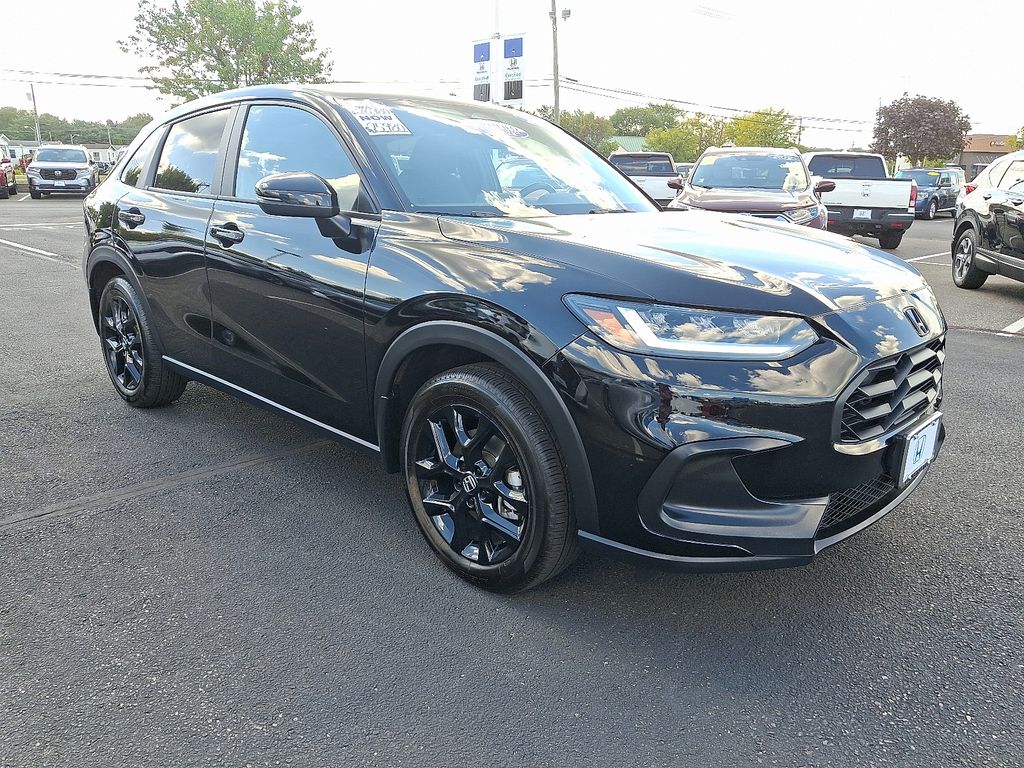 Thumbnail: 2023 Honda HR-V - 3